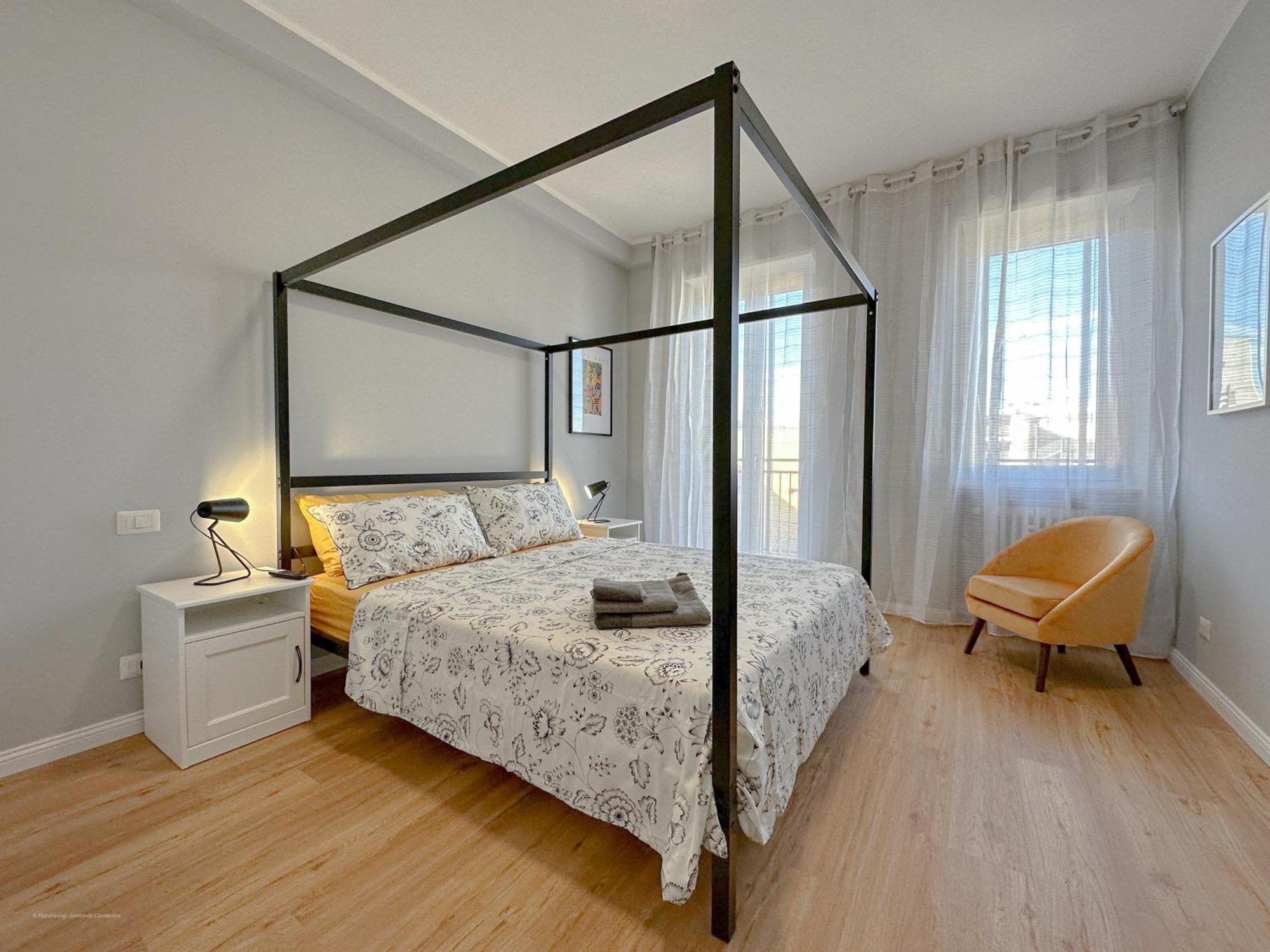 Torre 24 - Luxury Naviglio Suite Milan Bagian luar foto